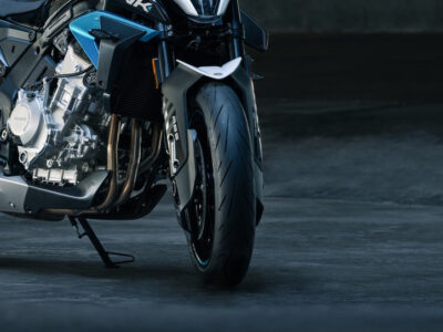 Как отремонтировать шину мотоцикла в дорожных условиях?