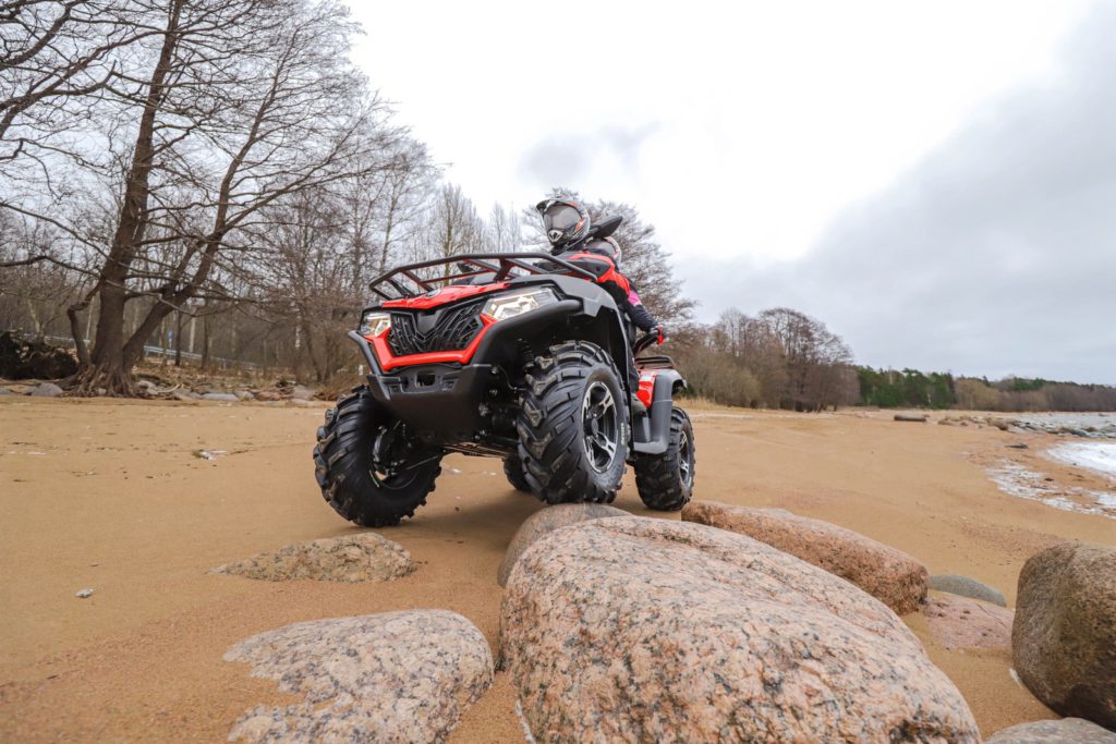 Квадроциклы CFMOTO с объемом двигателя 600 см³