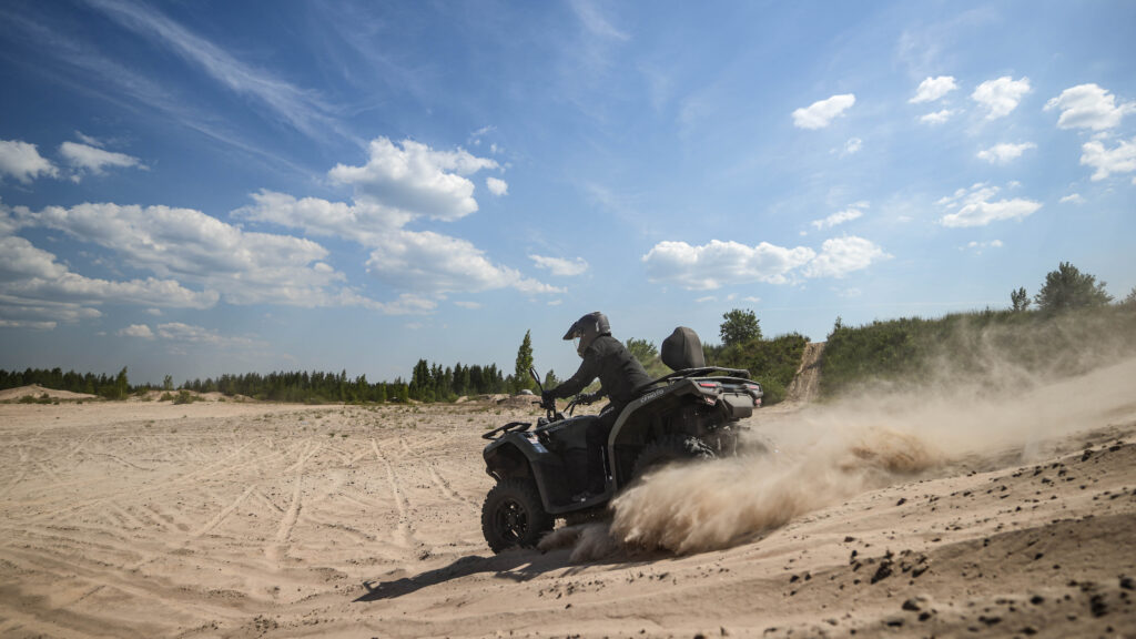 Квадроцикл для подростка 18 лет