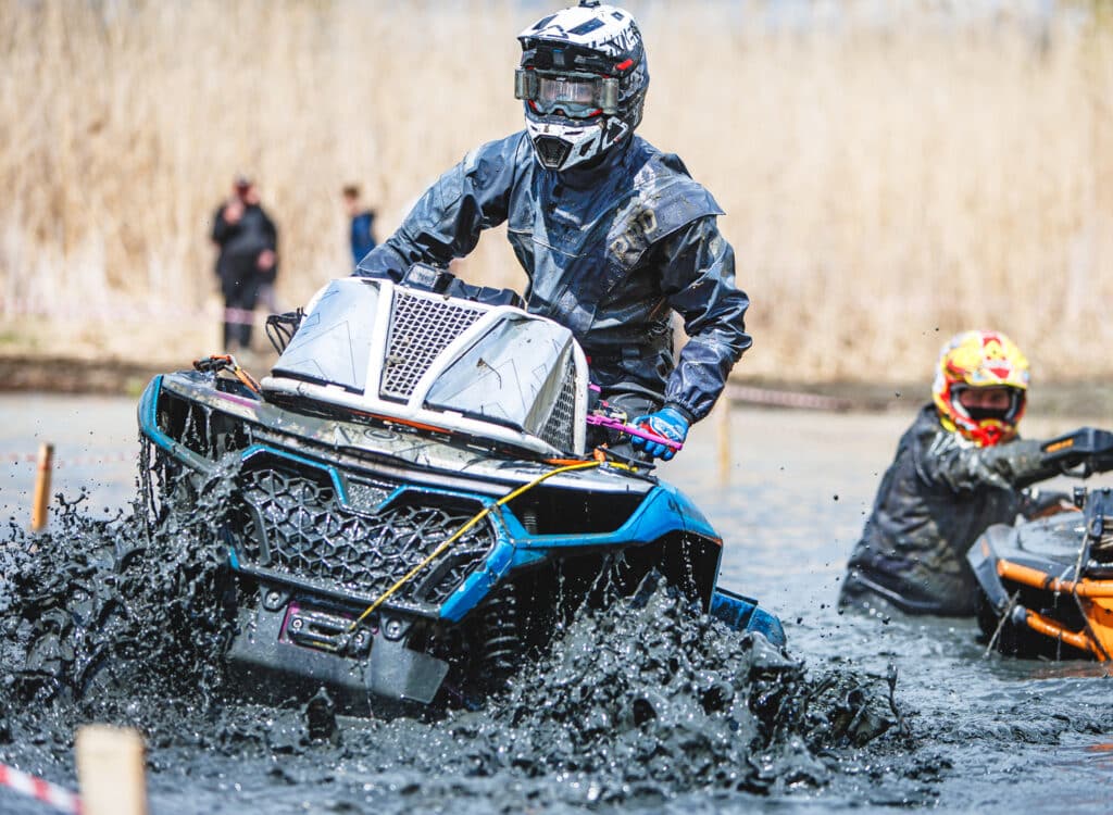 Лучшие квадроциклы CFMOTO для езды и гонок по грязи