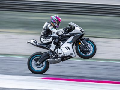 CFMOTO 675SR-R (ABS)