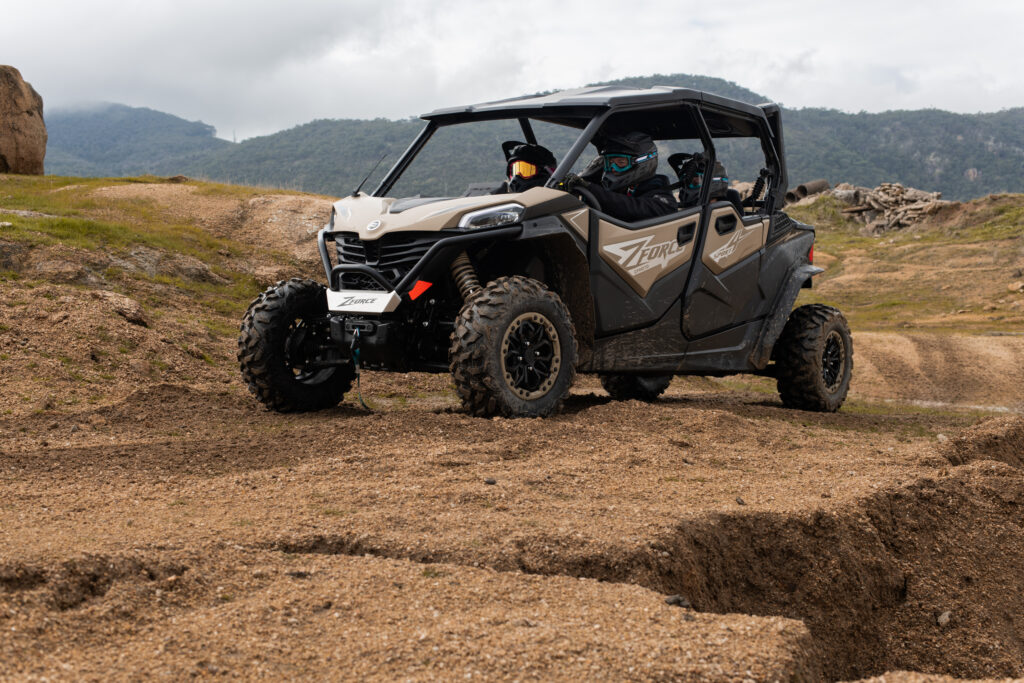 ZFORCE 950 SPORT-4 EPS LANDING