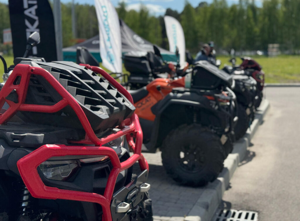 Демонстрационная экспозиция квадроциклов CFMOTO от «СПОРТ-СКАТ»