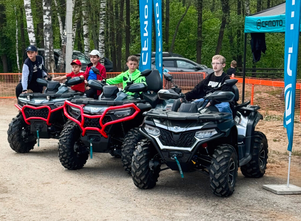 Выставка техники CFMOTO на первом Чемпионате и Первенстве ЦФО по мотокроссу в Ковровском районе
