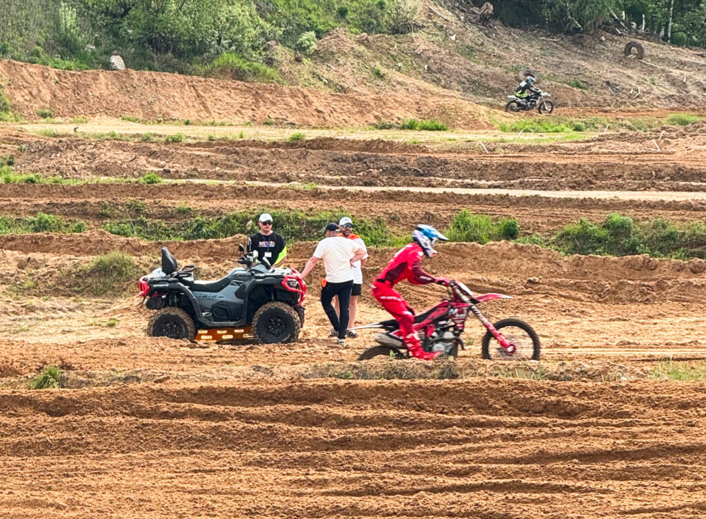 Выставка техники CFMOTO на первом Чемпионате и Первенстве ЦФО по мотокроссу в Ковровском районе