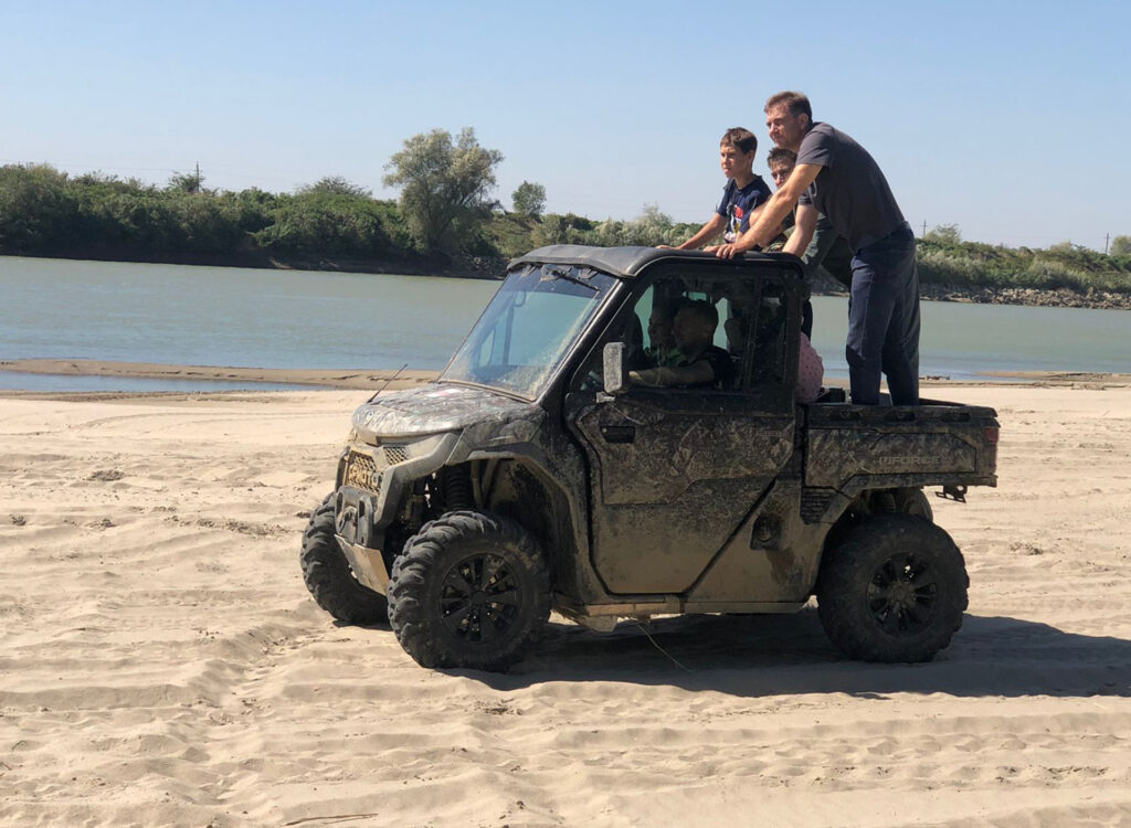 Большой тест-драйв на болотах «Mud Version Day»
