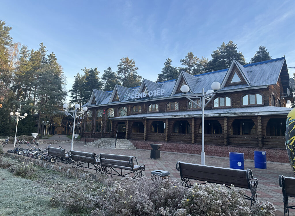 КВАДРОПУТЕШЕСТВИЕ В СЕМИОЗЕРЬЕ С КОМАНДОЙ «ИАТ СПОРТИВ»: МОЩЬ ТЕХНИКИ И МАГИЯ ПРИРОДЫ