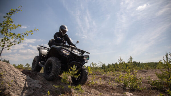 Подготовка квадроцикла к зиме: хранение, обслуживание и советы для легкого старта весной