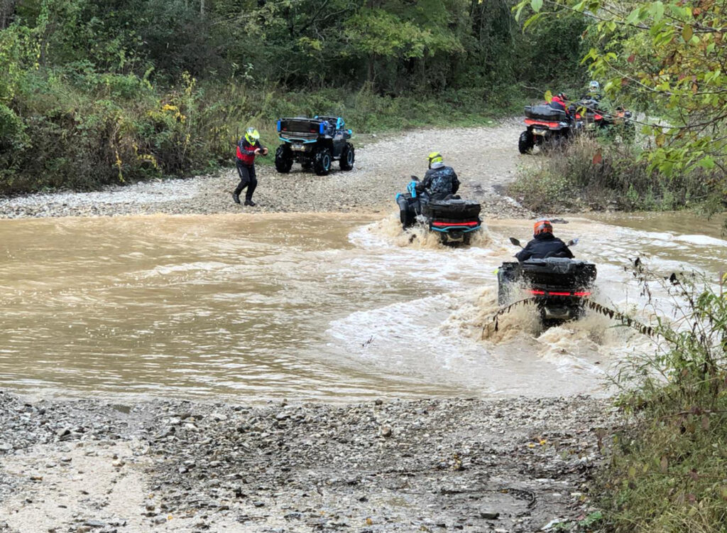 Большая экспедиция на квадроциклах и багги