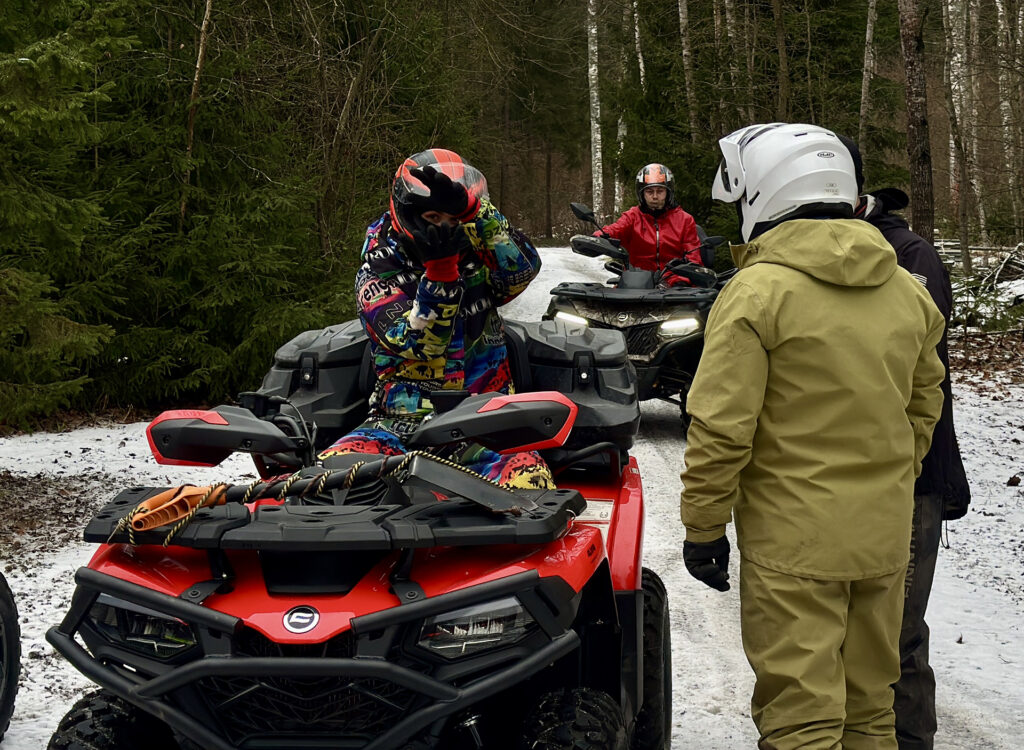 Ярко, энергично и по-своему: предновогодняя вечеринка GRIZZLY TRAVEL