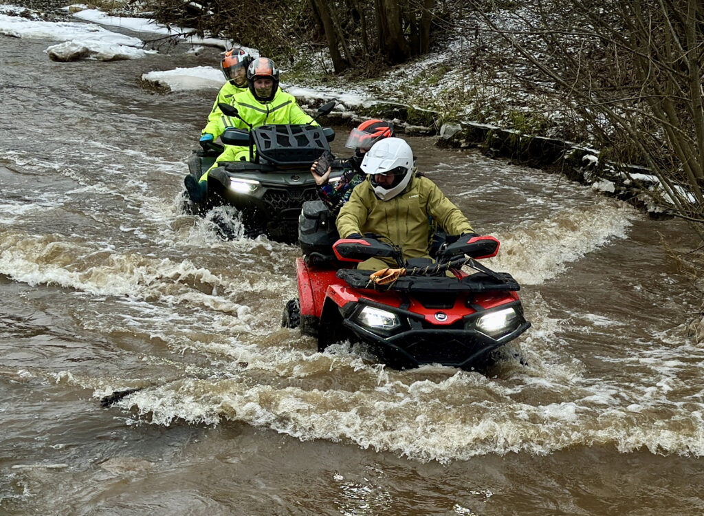 Ярко, энергично и по-своему: предновогодняя вечеринка GRIZZLY TRAVEL
