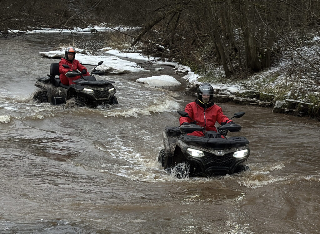 Ярко, энергично и по-своему: предновогодняя вечеринка GRIZZLY TRAVEL