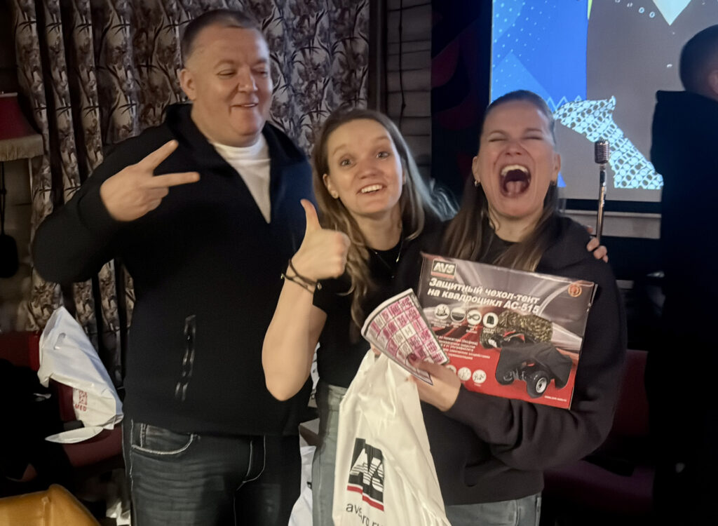 Ярко, энергично и по-своему: предновогодняя вечеринка GRIZZLY TRAVEL