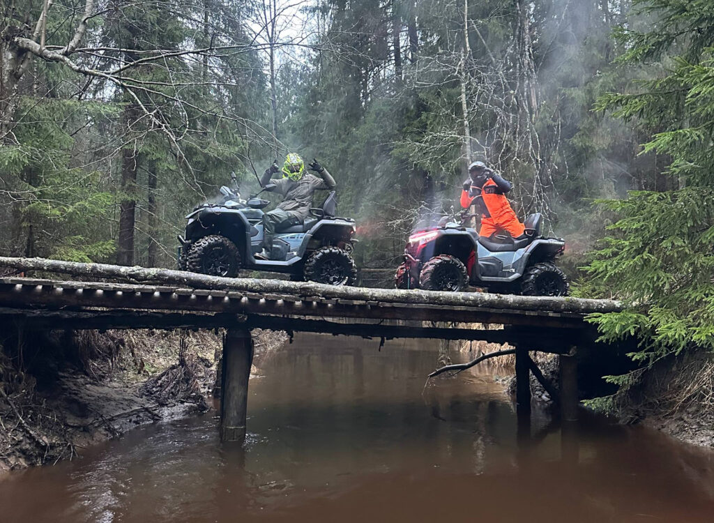 Предновогодний квадровыезд в компании «Мототрест»