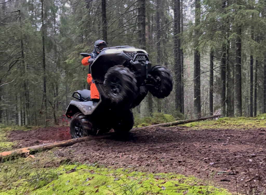 Предновогодний квадровыезд в компании «Мототрест»