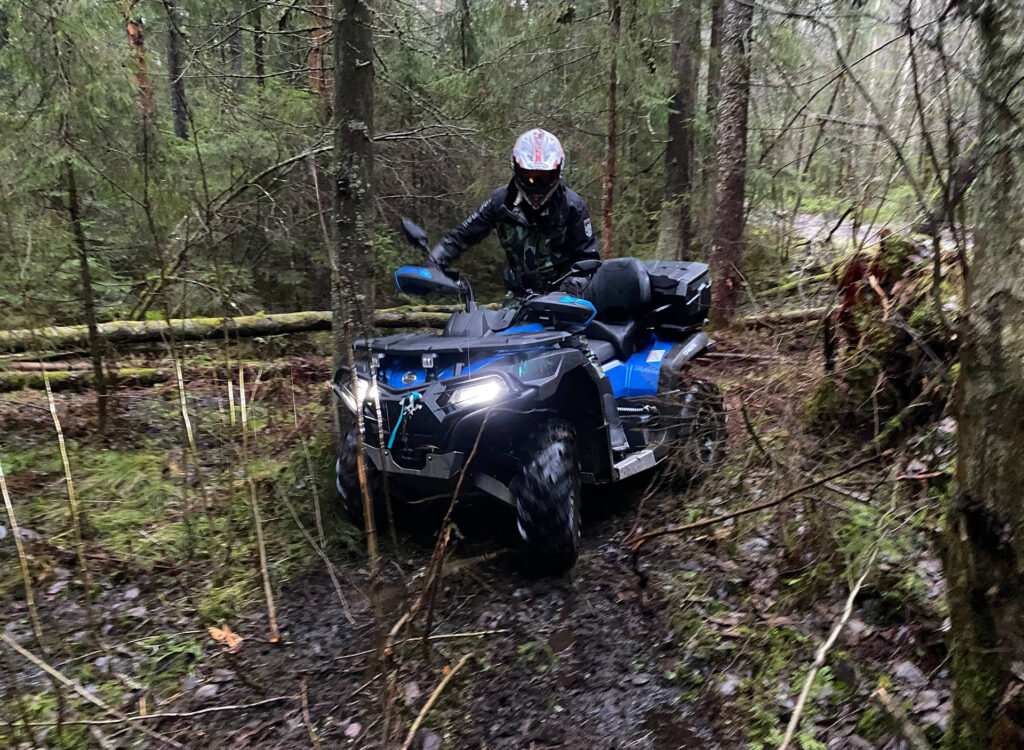 Предновогодний квадровыезд в компании «Мототрест»