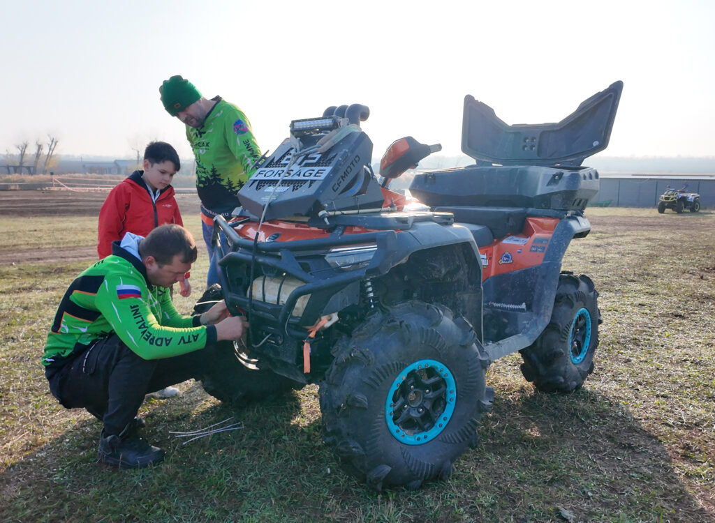«Форсаж» на региональном турнире по гонкам с водными препятствиями