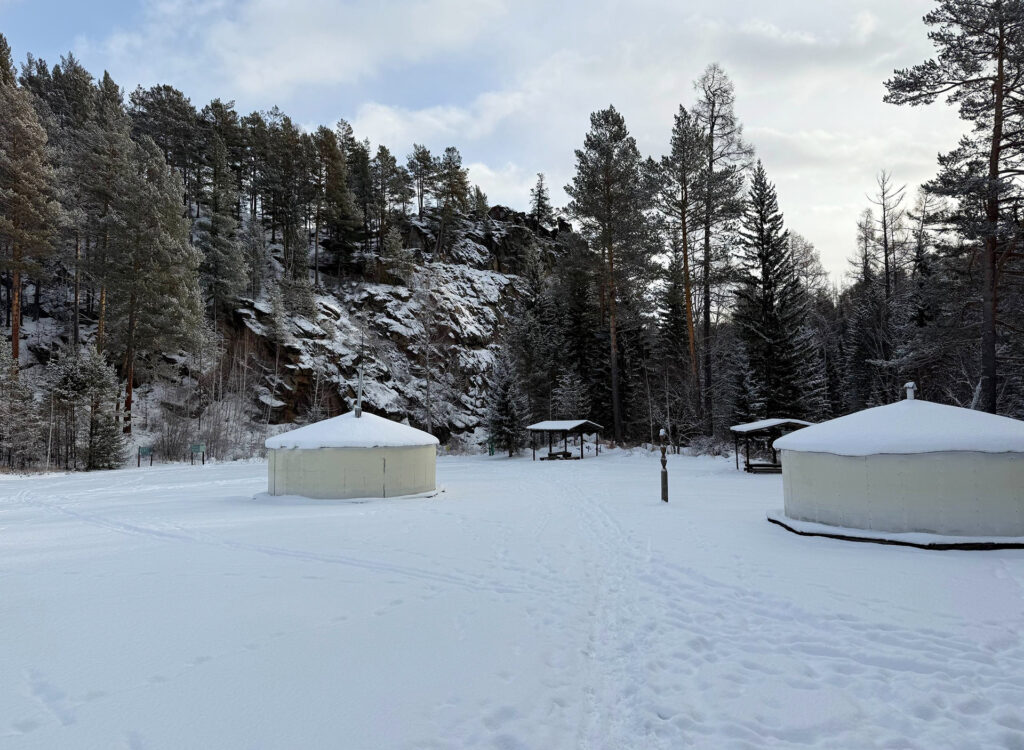 Двухдневный выезд к скальнику «Витязь»: зима встречает квадроциклистов