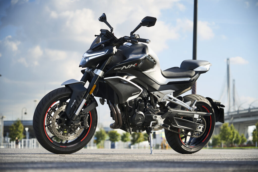 Как уберечь мотоцикл от коррозии и выцветания?