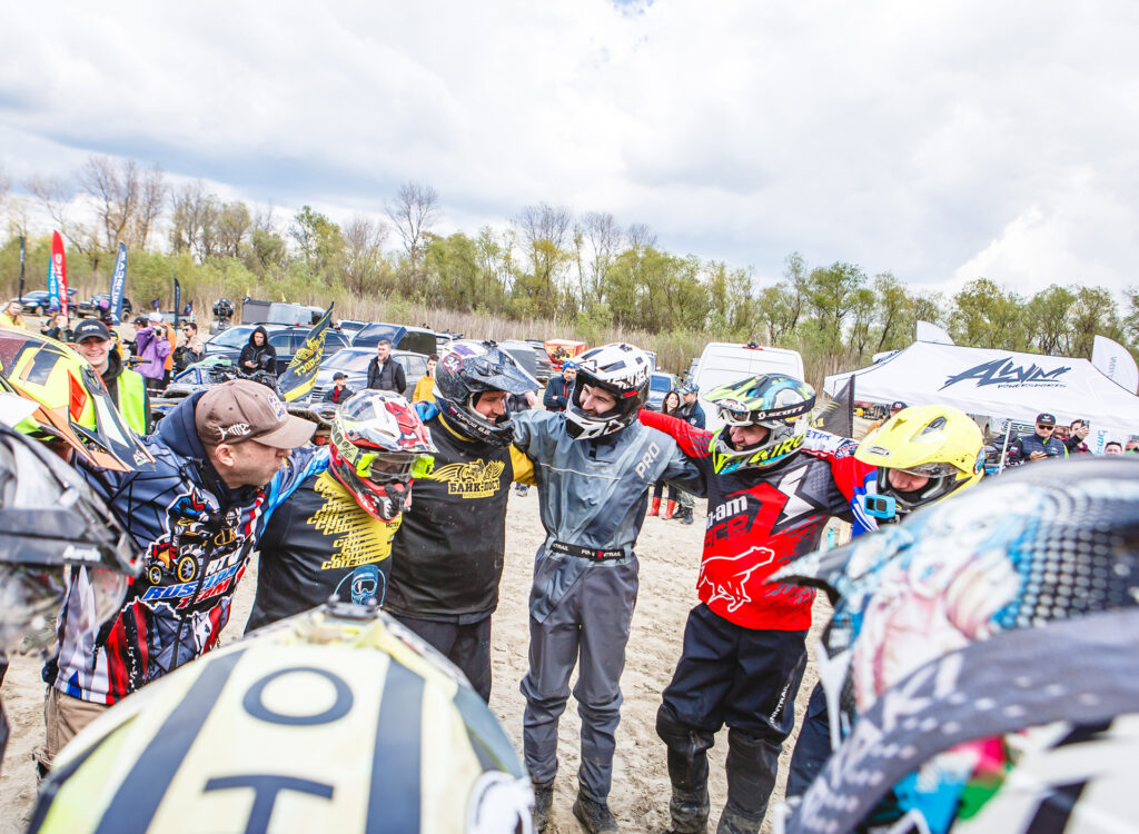 Команда CFMOTO TEAM открывает сезон яркой победой в Адыгее!