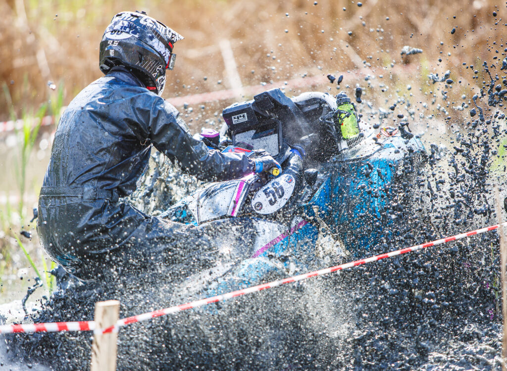 Команда CFMOTO TEAM открывает сезон яркой победой в Адыгее!