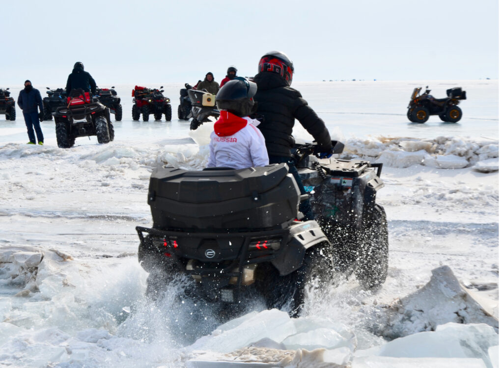 Квадроциклы CFMOTO на зимнем Байкале!