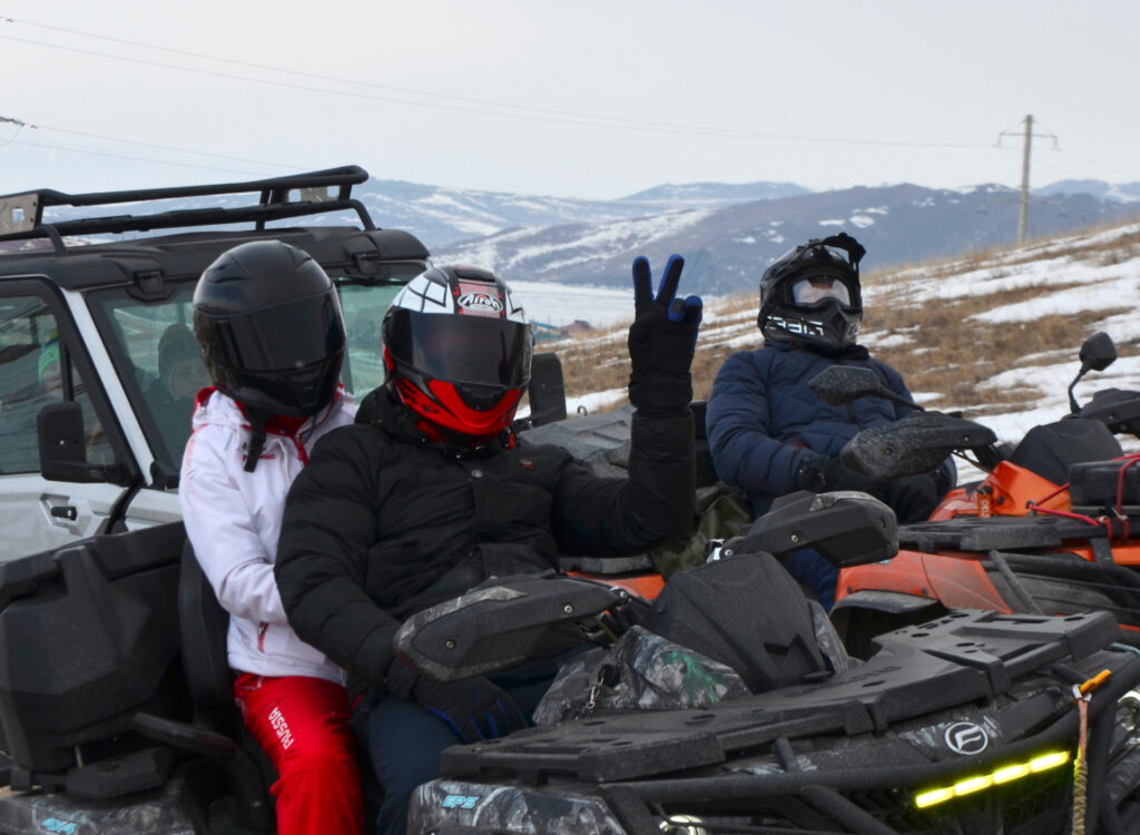 Квадроциклы CFMOTO на зимнем Байкале!