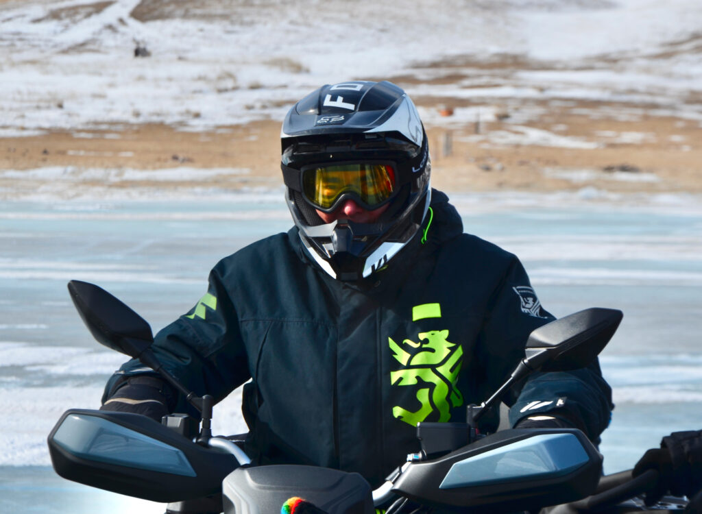 Квадроциклы CFMOTO на зимнем Байкале!