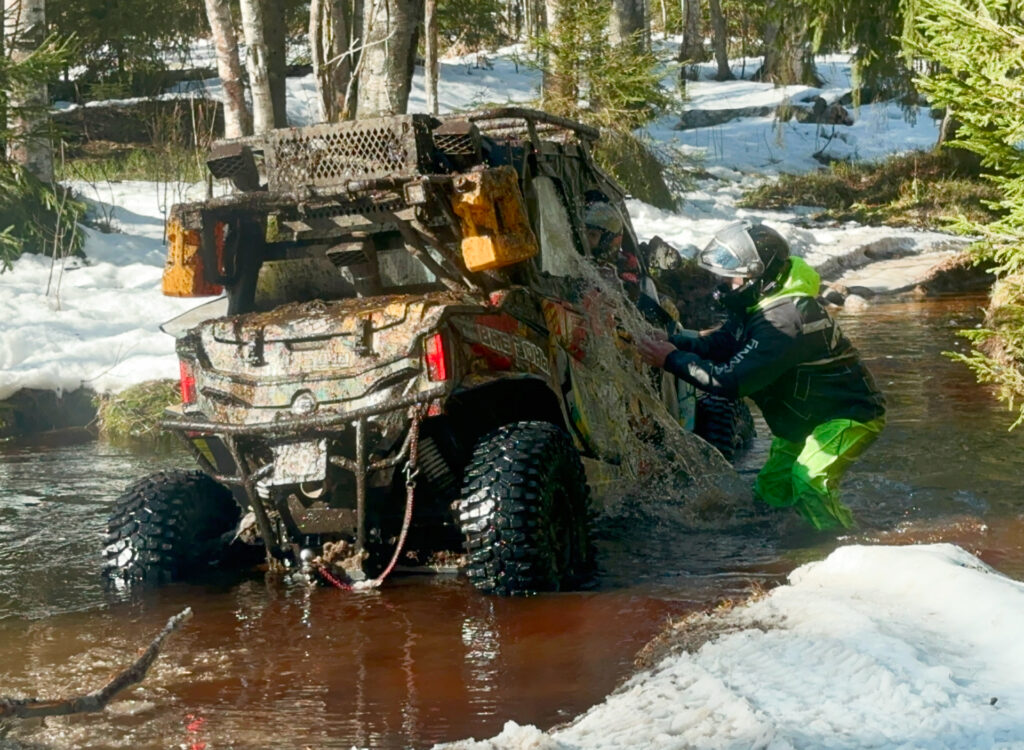 Квадро-выезд «ИАТ Спортив»: весенний маршрут к Каллеловскому разливу