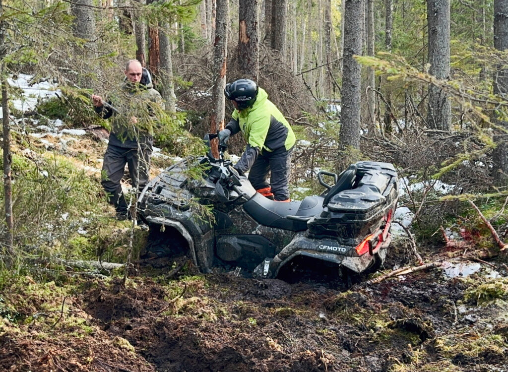Квадро-выезд «ИАТ Спортив»: весенний маршрут к Каллеловскому разливу