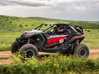 Экипаж на CFMOTO ZFORCE Z10 EPS получил награду в номинации «Самый позитивный экипаж» в гонке Alpha Race в Чечне