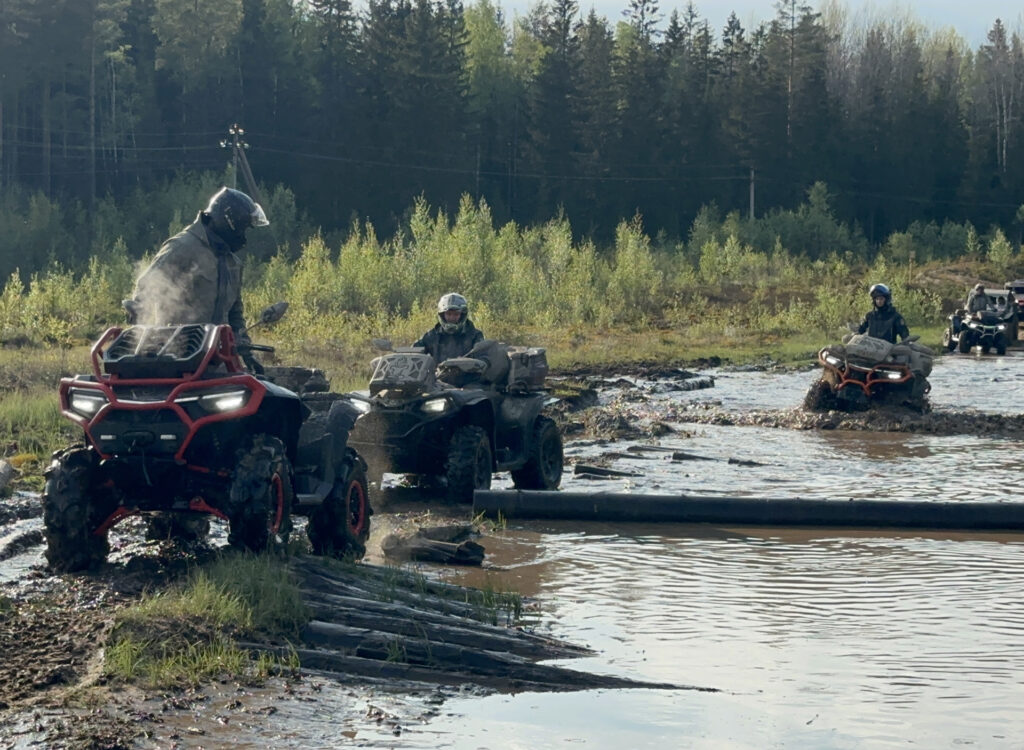 340 км адреналина и истории: путешествие в Семиозерье с GRIZZLY и «ИАТ Спортив»
