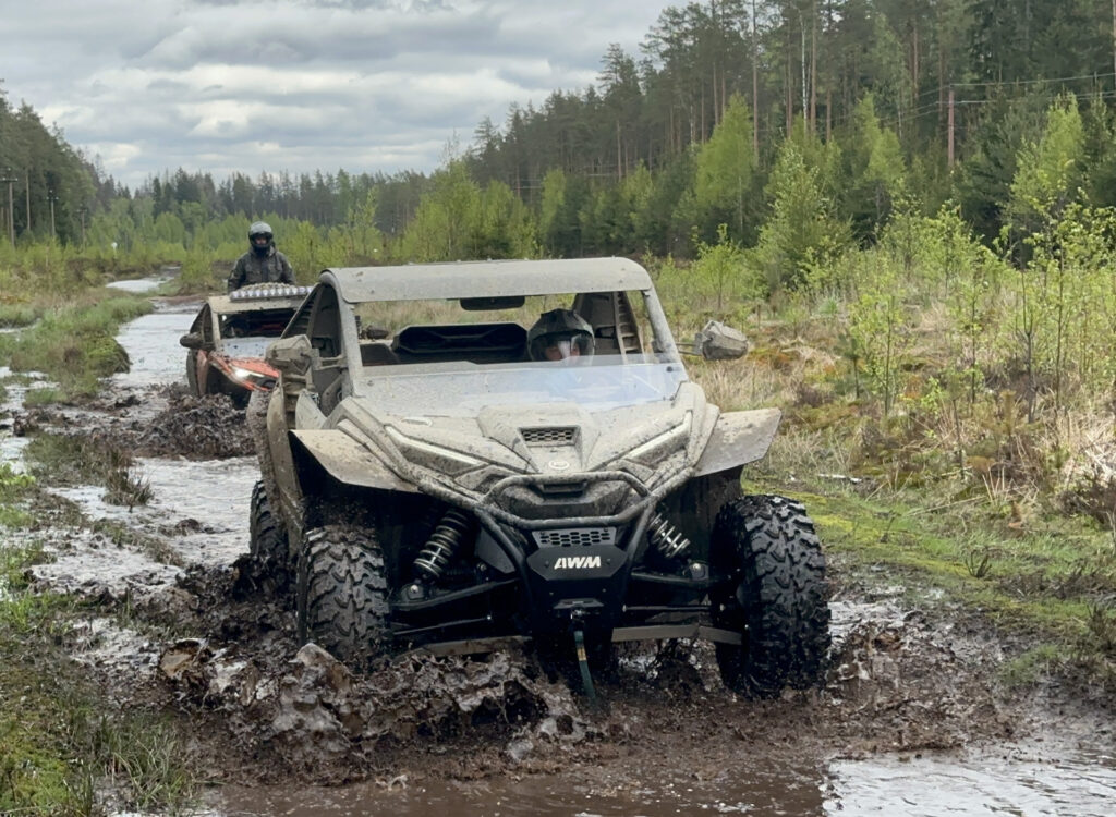 340 км адреналина и истории: путешествие в Семиозерье с GRIZZLY и «ИАТ Спортив»