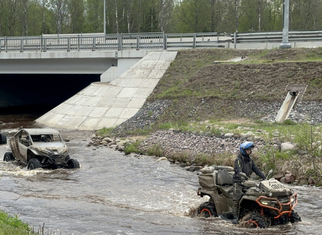 340 км адреналина и истории: путешествие в Семиозерье с GRIZZLY и «ИАТ Спортив»