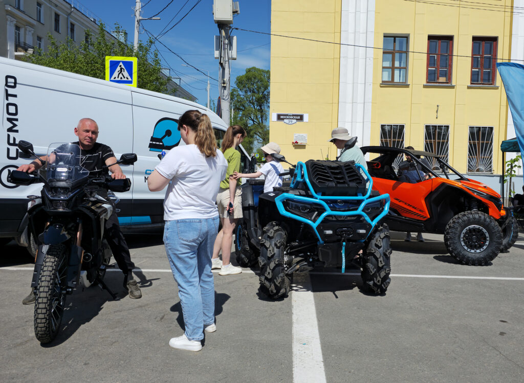 Выставка техники CFMOTO на открытии мотосезона-2026
