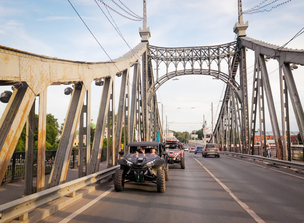 Команда телепроекта «Вне зоны» в гостях у «АВТО 69» в Твери