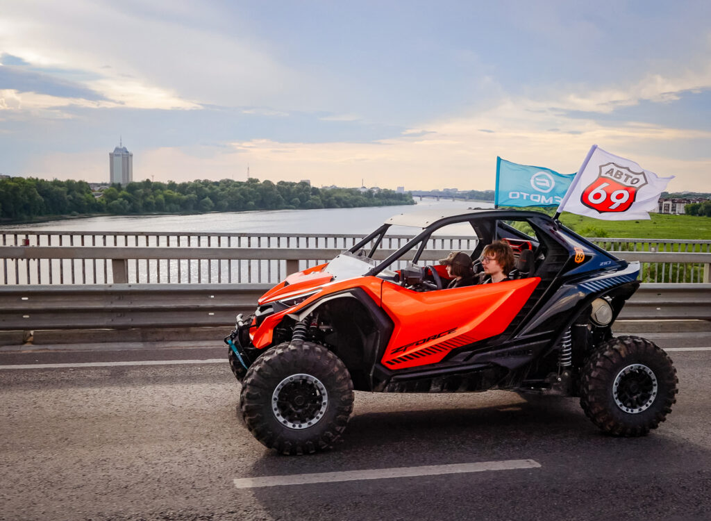 Команда телепроекта «Вне зоны» в гостях у «АВТО 69» в Твери