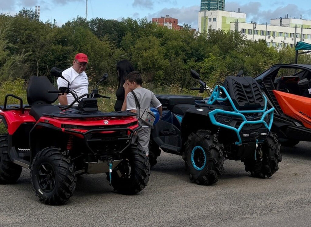 Выставка техники CFMOTO на дне рождения «Русского радио» в Кирове